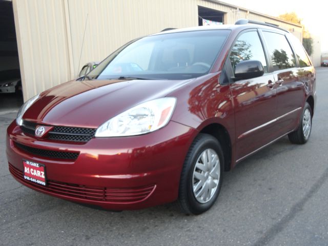 2005 Toyota Sienna S 2WD 4-spd AT