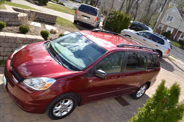 2005 Toyota Sienna Unknown