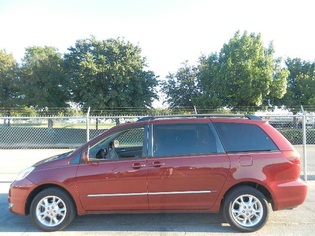 2005 Toyota Sienna XLT 4.6L 4WD