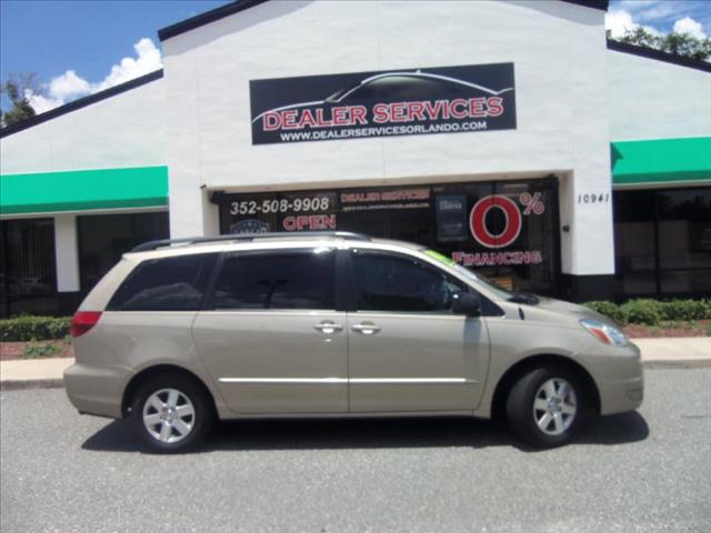 2005 Toyota Sienna 2500 HD 4X4 REG CAB