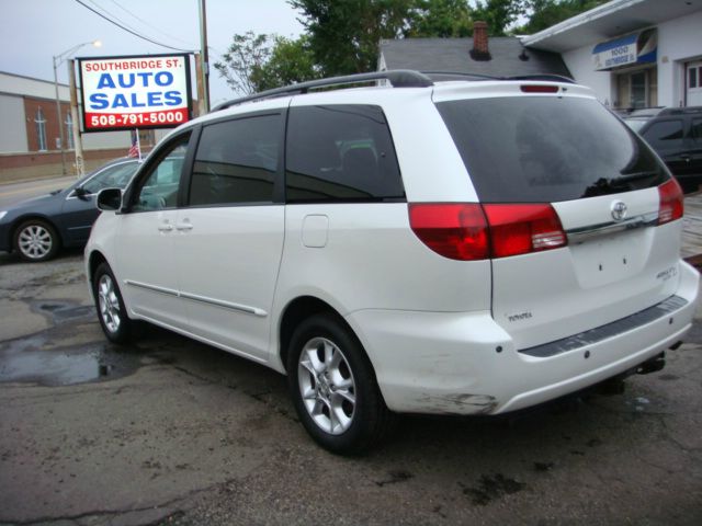 2005 Toyota Sienna XLT 4.6L 4WD