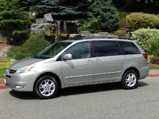 2005 Toyota Sienna XLT 4.6L 4WD