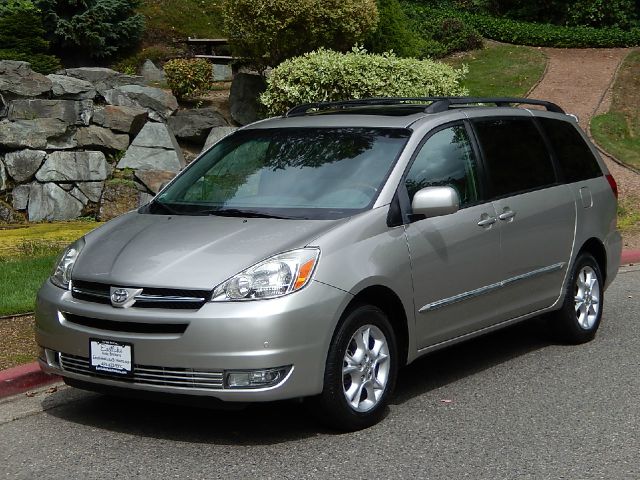 2005 Toyota Sienna XLT 4.6L 4WD