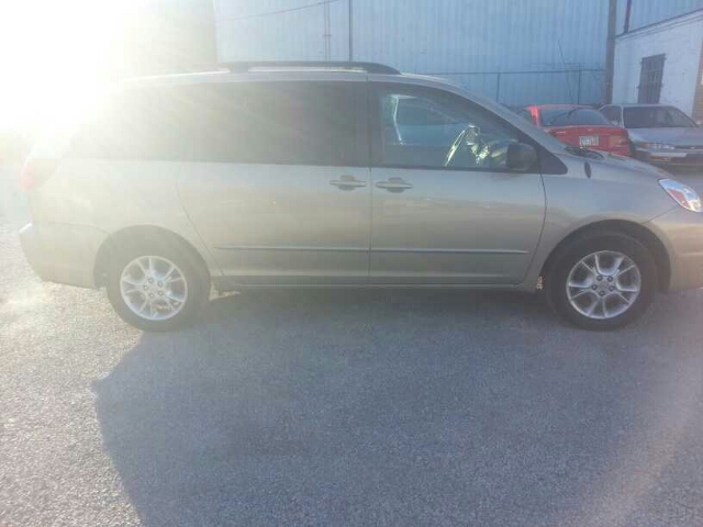 2005 Toyota Sienna 5.4L Special Service