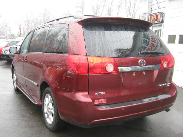 2006 Toyota Sienna XLT 4.6L 4WD