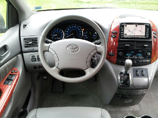 2006 Toyota Sienna XLT 4.6L 4WD