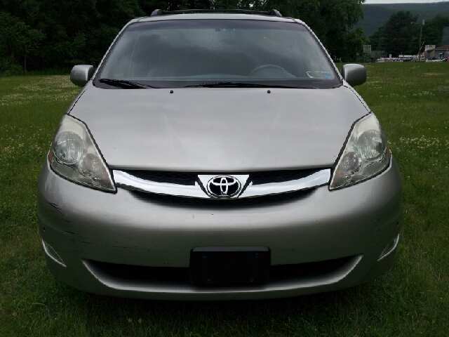 2006 Toyota Sienna XLT 4.6L 4WD