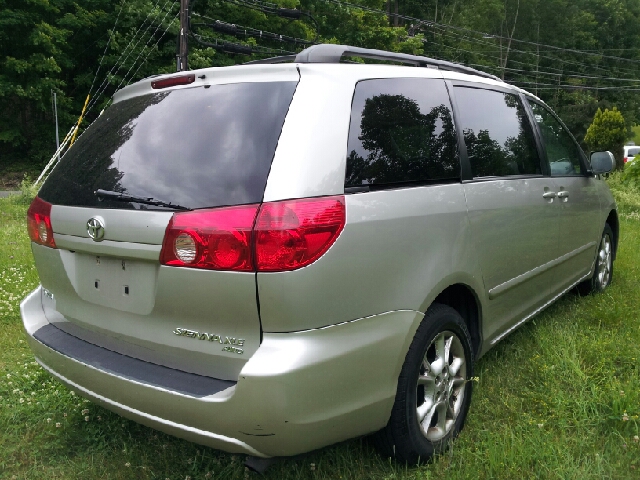 2006 Toyota Sienna XLT 4.6L 4WD