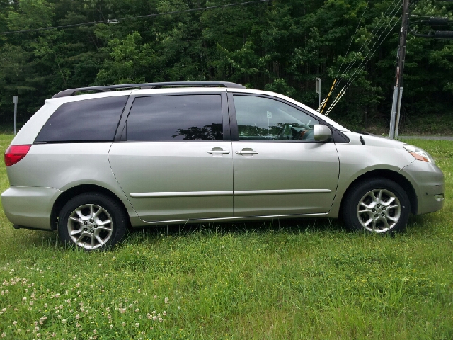 2006 Toyota Sienna XLT 4.6L 4WD