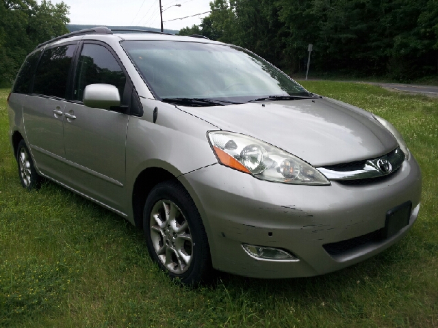 2006 Toyota Sienna XLT 4.6L 4WD