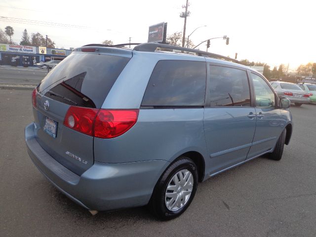 2006 Toyota Sienna Eddie Bauer 5.4L 4WD