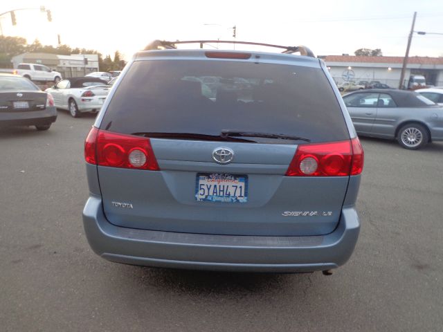 2006 Toyota Sienna Eddie Bauer 5.4L 4WD