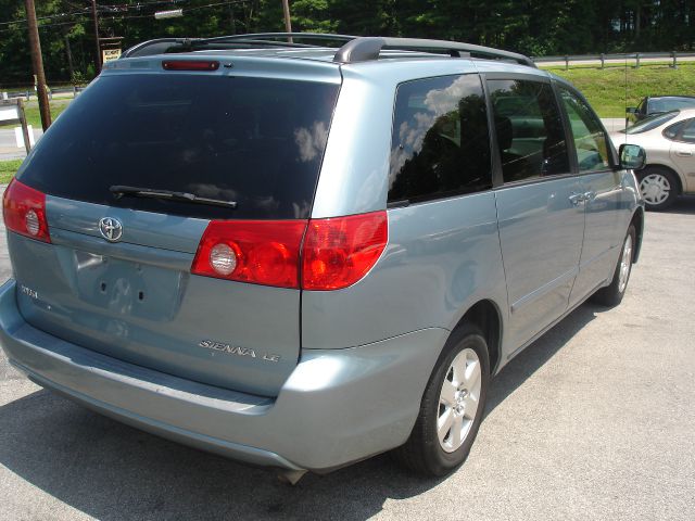 2006 Toyota Sienna XLT 4.6L 4WD