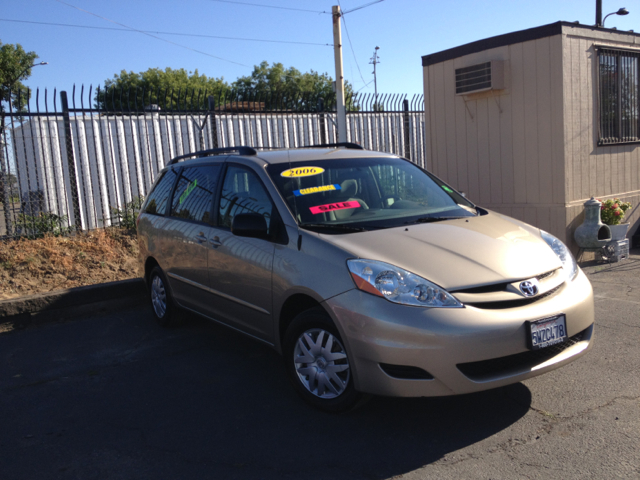 2006 Toyota Sienna XLT 4.6L 4WD