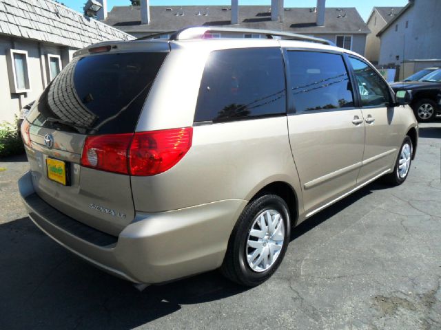 2006 Toyota Sienna XLT 4.6L 4WD