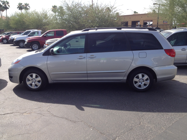 2006 Toyota Sienna XLT 4.6L 4WD