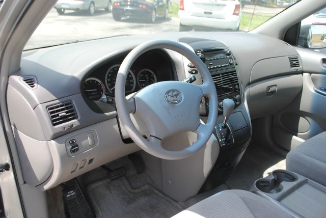 2006 Toyota Sienna XLT 4.6L 4WD