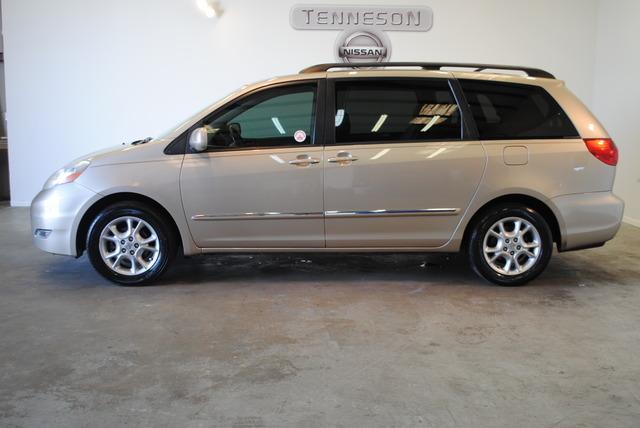 2006 Toyota Sienna SEL Sport Utility 4D