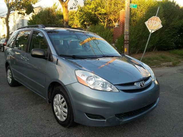 2006 Toyota Sienna XLT 4.6L 4WD