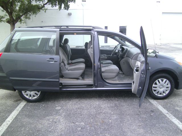 2006 Toyota Sienna Eddie Bauer 5.4L 4WD