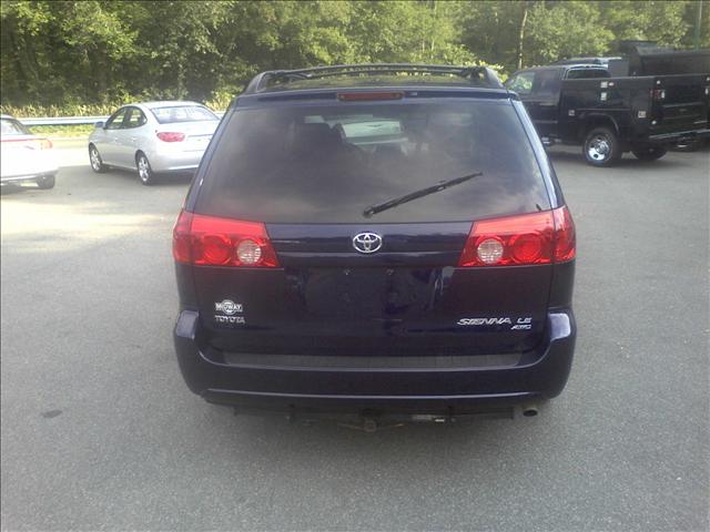 2006 Toyota Sienna Eddie Bauer 4x4