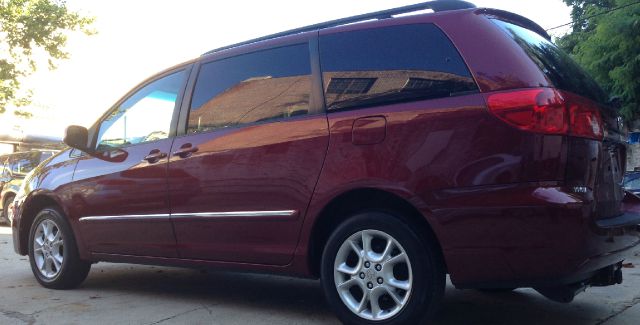 2006 Toyota Sienna XLT 4.6L 4WD