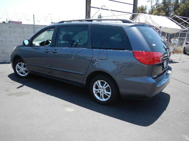 2006 Toyota Sienna XLT 4.6L 4WD