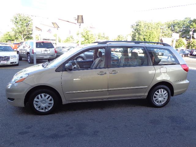 2006 Toyota Sienna SEL Sport Utility 4D