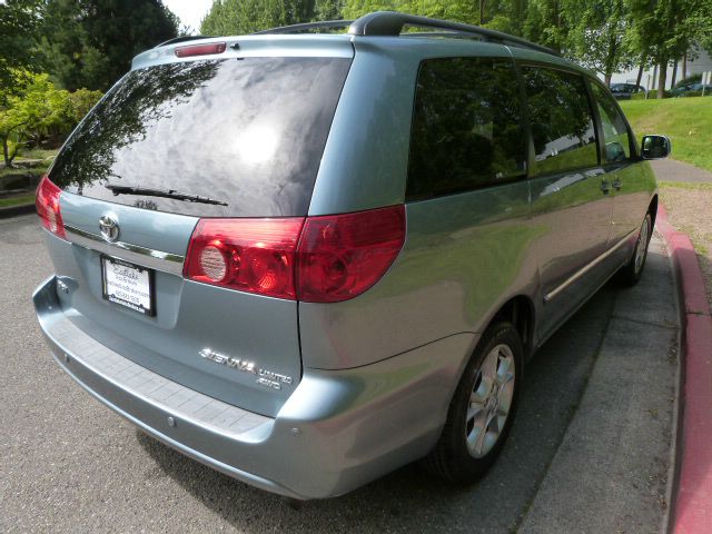 2006 Toyota Sienna XLT 4.6L 4WD