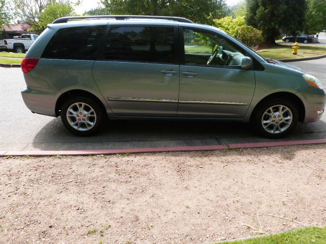 2006 Toyota Sienna XLT 4.6L 4WD