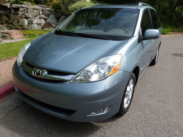 2006 Toyota Sienna XLT 4.6L 4WD