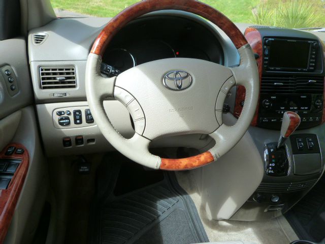 2006 Toyota Sienna XLT 4.6L 4WD