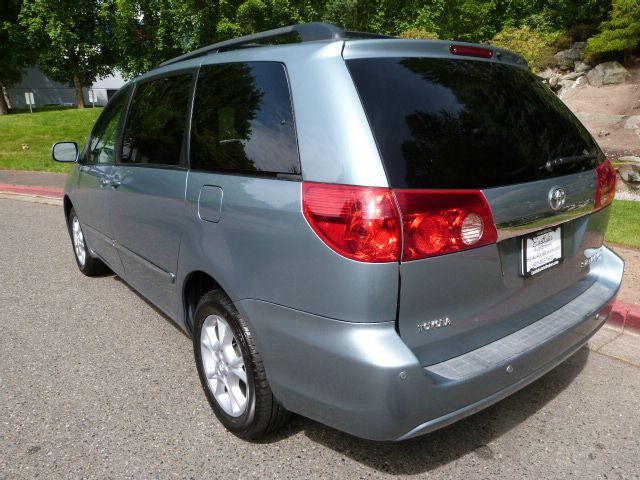 2006 Toyota Sienna XLT 4.6L 4WD