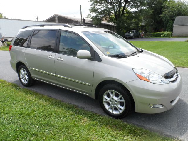 2006 Toyota Sienna XLT 4.6L 4WD