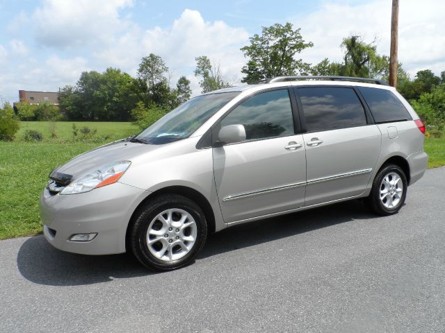 2006 Toyota Sienna XLT 4.6L 4WD