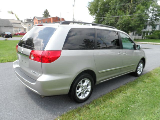 2006 Toyota Sienna XLT 4.6L 4WD