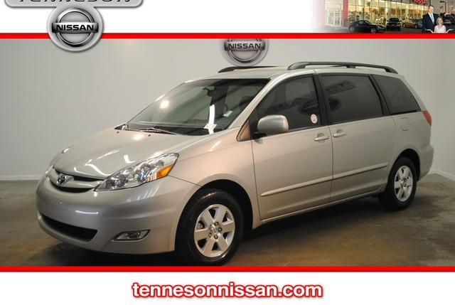 2006 Toyota Sienna SLT 25