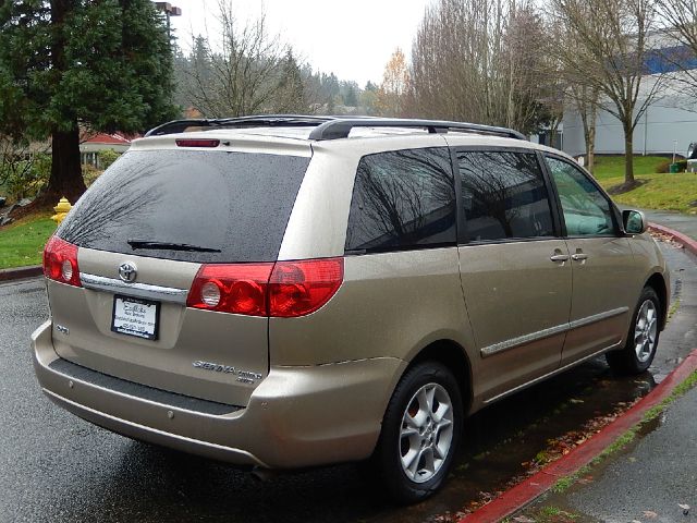 2006 Toyota Sienna XLT 4.6L 4WD