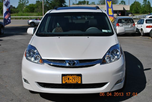 2006 Toyota Sienna XLT 4.6L 4WD