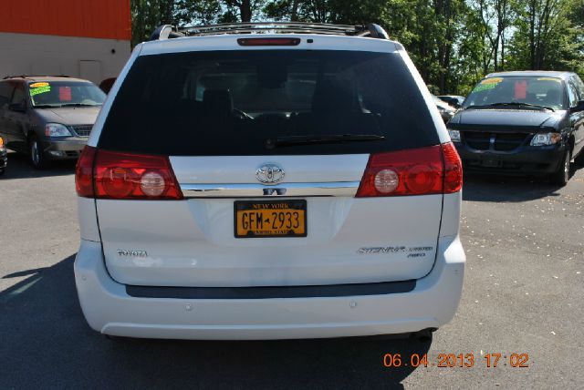 2006 Toyota Sienna XLT 4.6L 4WD