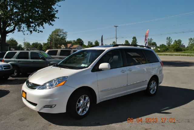 2006 Toyota Sienna XLT 4.6L 4WD