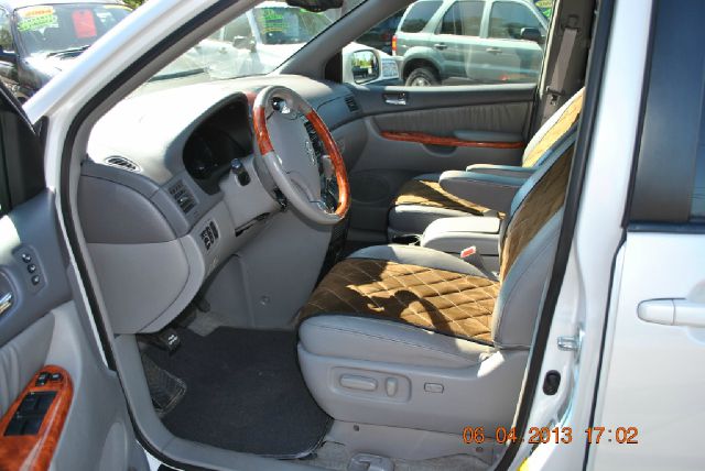 2006 Toyota Sienna XLT 4.6L 4WD