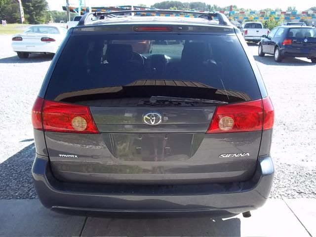 2006 Toyota Sienna XLT 4.6L 4WD