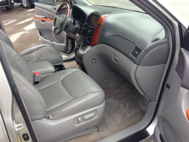 2006 Toyota Sienna XLT 4.6L 4WD