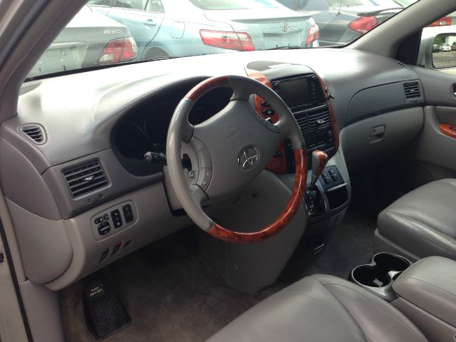 2006 Toyota Sienna XLT 4.6L 4WD