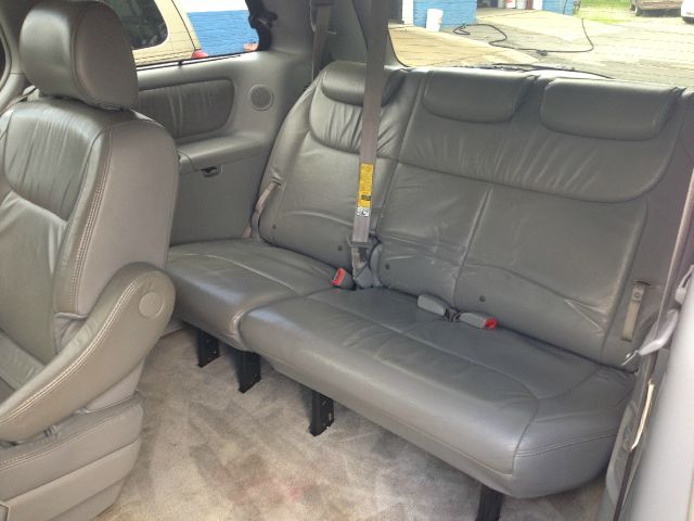 2006 Toyota Sienna XLT 4.6L 4WD