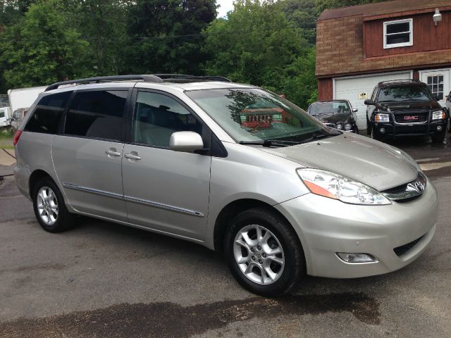 2006 Toyota Sienna XLT 4.6L 4WD