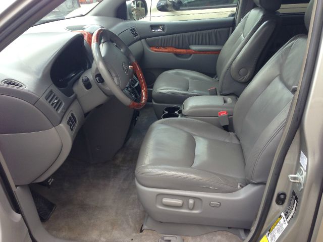 2006 Toyota Sienna XLT 4.6L 4WD