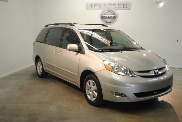 2006 Toyota Sienna SLT 25