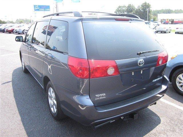 2007 Toyota Sienna SEL Sport Utility 4D